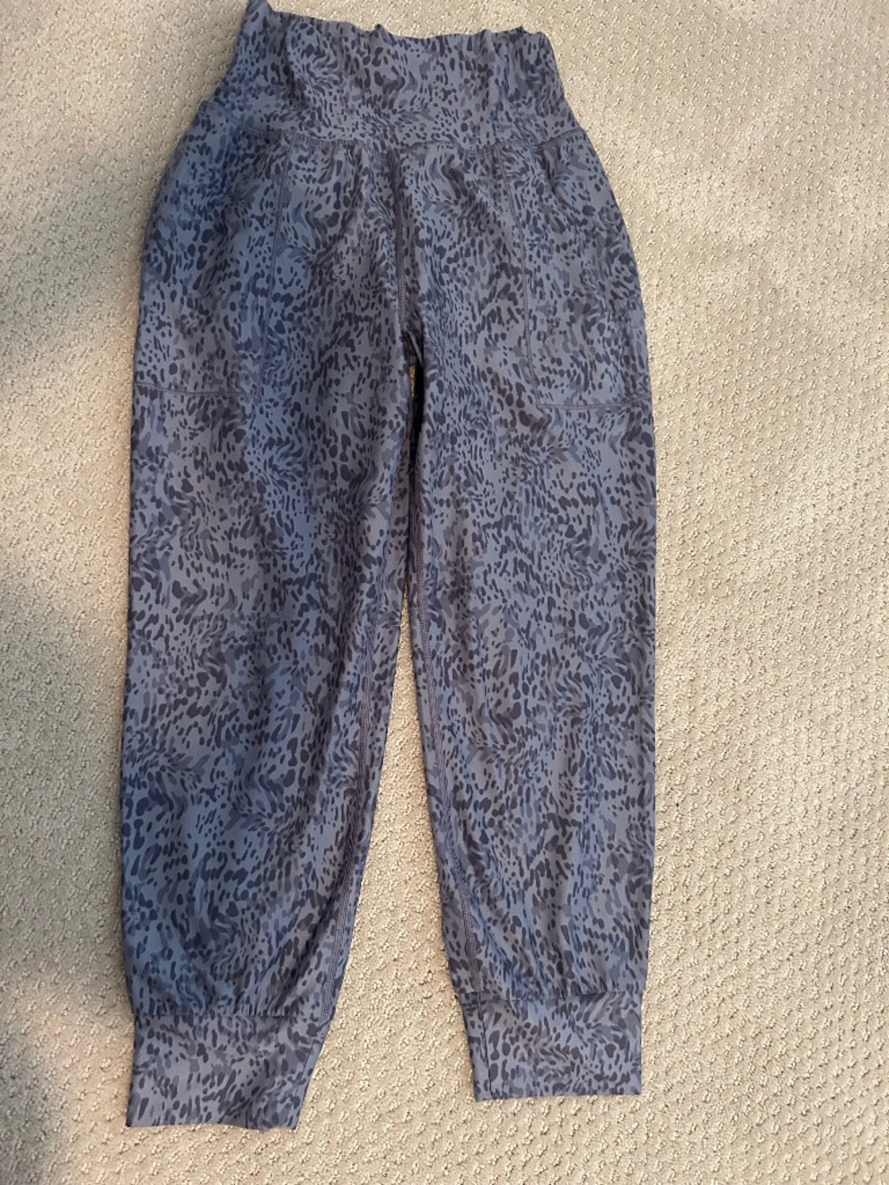 Women’s Athleta leggings